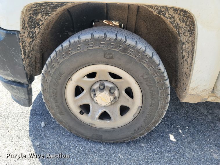 image for item LN9542 2016 Chevrolet Silverado 1500  Double Cab pickup truck