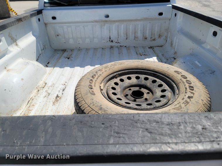 image for item LN9543 2015 Chevrolet Silverado 1500  Double Cab pickup truck