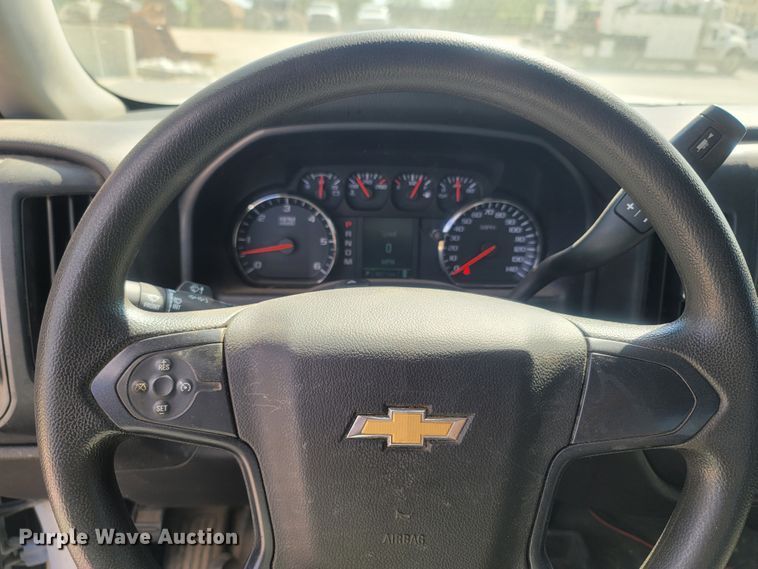 image for item LN9543 2015 Chevrolet Silverado 1500  Double Cab pickup truck