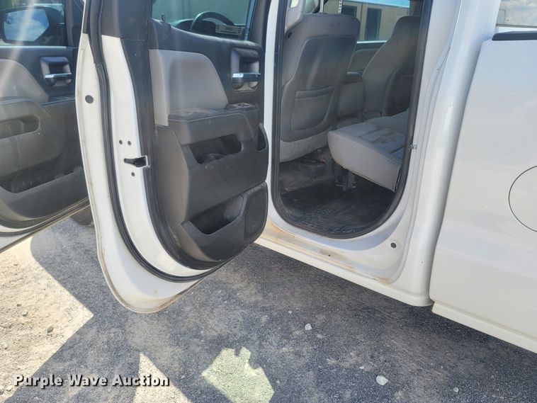 image for item LN9543 2015 Chevrolet Silverado 1500  Double Cab pickup truck