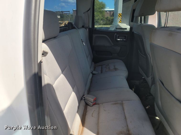 image for item LN9543 2015 Chevrolet Silverado 1500  Double Cab pickup truck