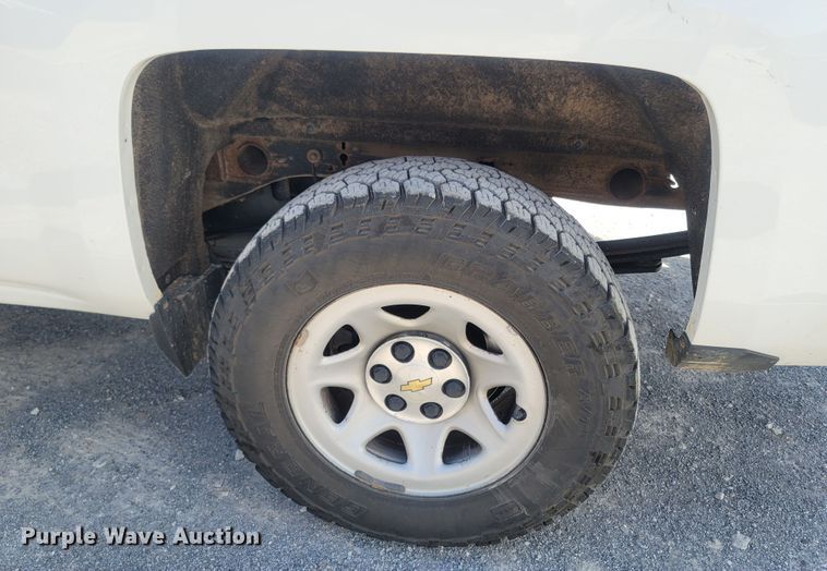 image for item LN9543 2015 Chevrolet Silverado 1500  Double Cab pickup truck