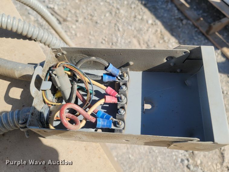 image for item LN9547 Generac Guardian  generator