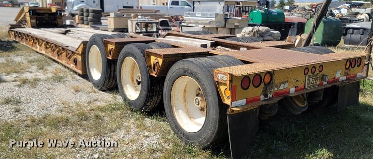 image for item LN9586 2002 Eager Beaver 50GSL  lowboy equipment trailer
