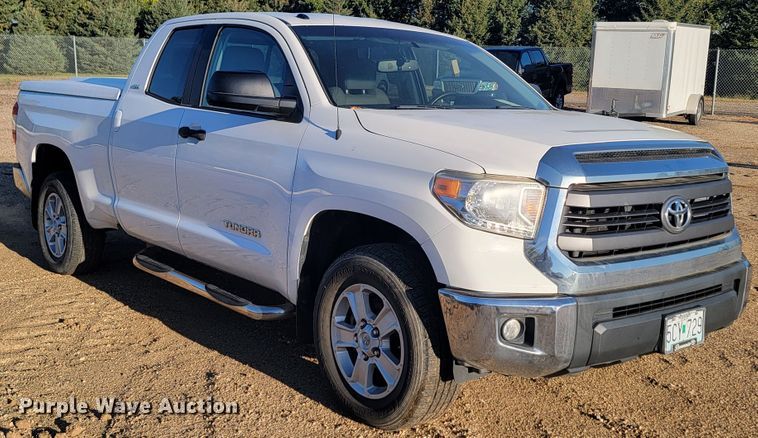 image for item LO9098 2014 Toyota Tundra  Double Cab pickup truck