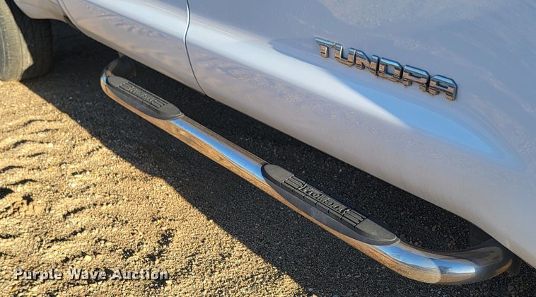 image for item LO9098 2014 Toyota Tundra  Double Cab pickup truck