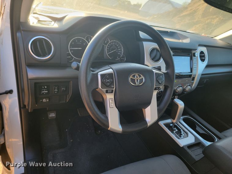 image for item LO9098 2014 Toyota Tundra  Double Cab pickup truck