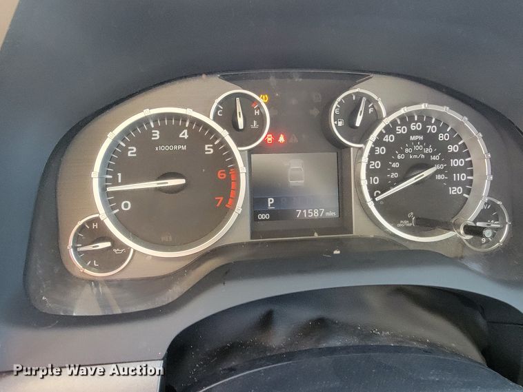 image for item LO9098 2014 Toyota Tundra  Double Cab pickup truck