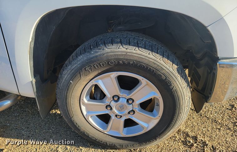 image for item LO9098 2014 Toyota Tundra  Double Cab pickup truck