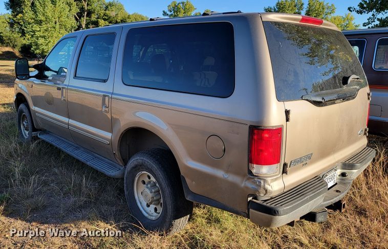 image for item LO9101 2000 Ford Excursion  SUV