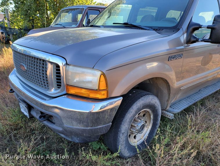 image for item LO9101 2000 Ford Excursion  SUV