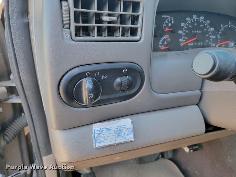 image for item LO9101 2000 Ford Excursion  SUV