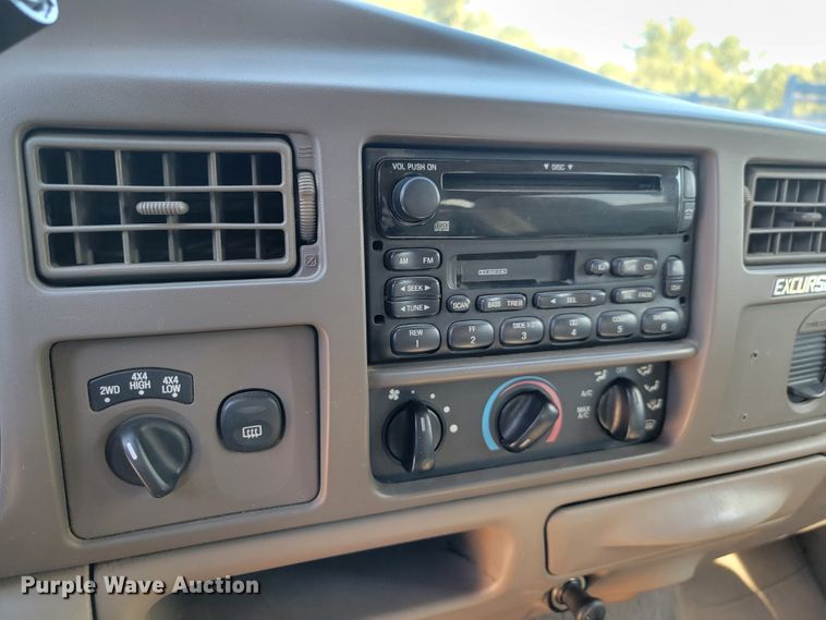 image for item LO9101 2000 Ford Excursion  SUV