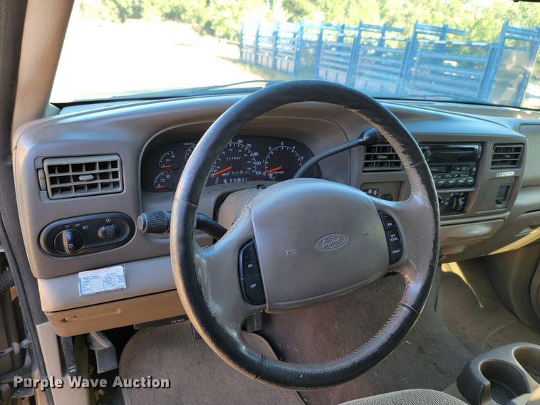 image for item LO9101 2000 Ford Excursion  SUV