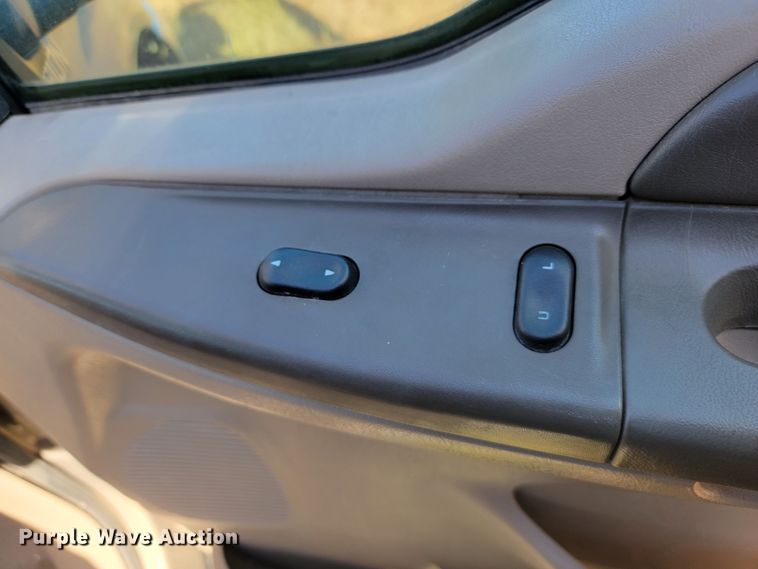 image for item LO9101 2000 Ford Excursion  SUV