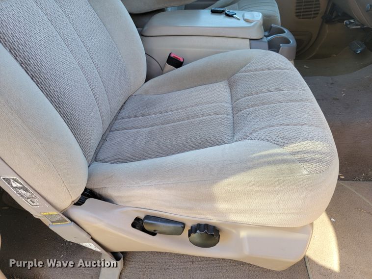 image for item LO9101 2000 Ford Excursion  SUV