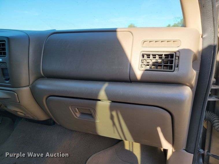 image for item LO9101 2000 Ford Excursion  SUV