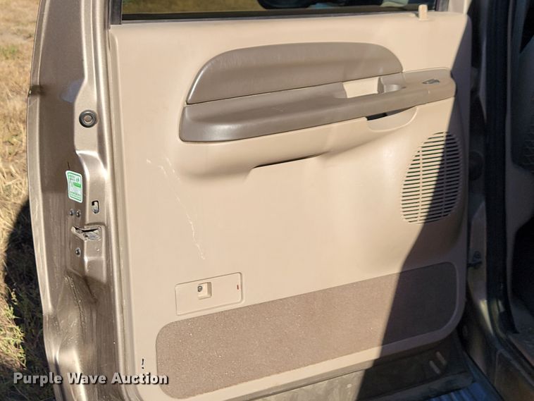 image for item LO9101 2000 Ford Excursion  SUV