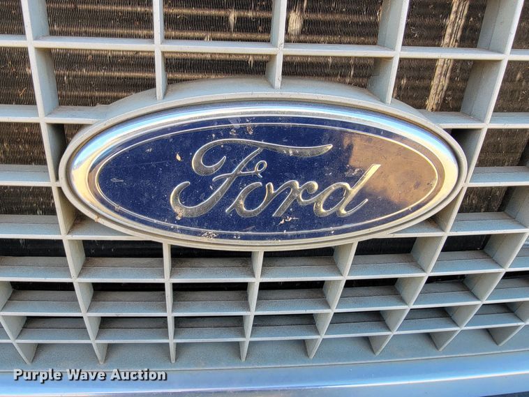 image for item LO9101 2000 Ford Excursion  SUV