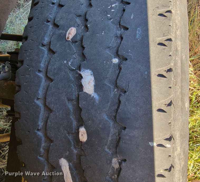 image for item LO9101 2000 Ford Excursion  SUV