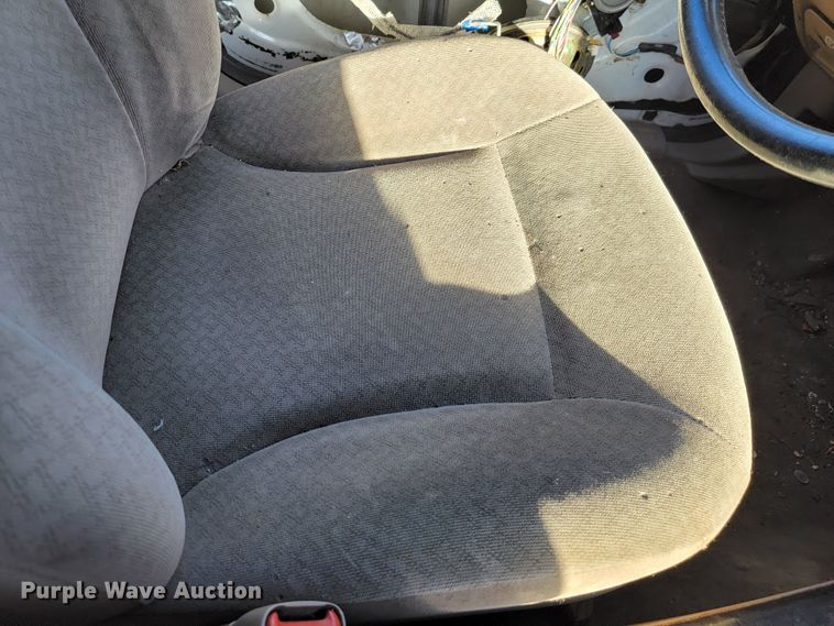 image for item LO9102 2004 Dodge Intrepid ES