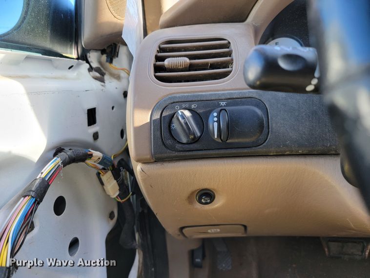 image for item LO9102 2004 Dodge Intrepid ES