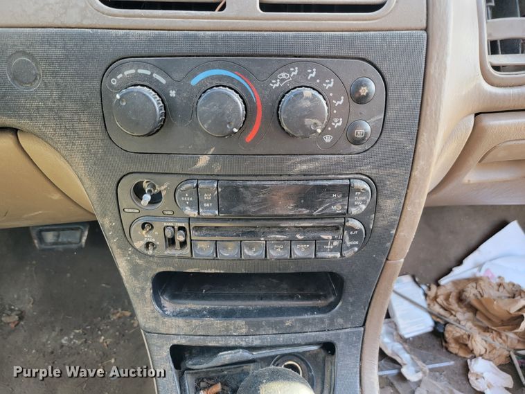 image for item LO9102 2004 Dodge Intrepid ES