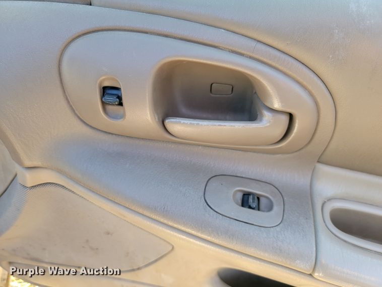 image for item LO9102 2004 Dodge Intrepid ES