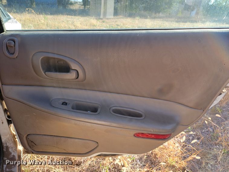 image for item LO9102 2004 Dodge Intrepid ES