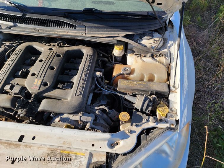 image for item LO9102 2004 Dodge Intrepid ES