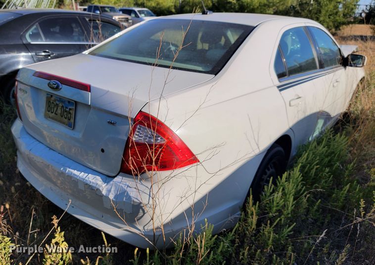 image for item LO9103 2010 Ford Fusion SE