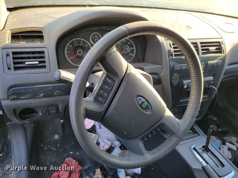 image for item LO9104 2007 Ford Fusion SE