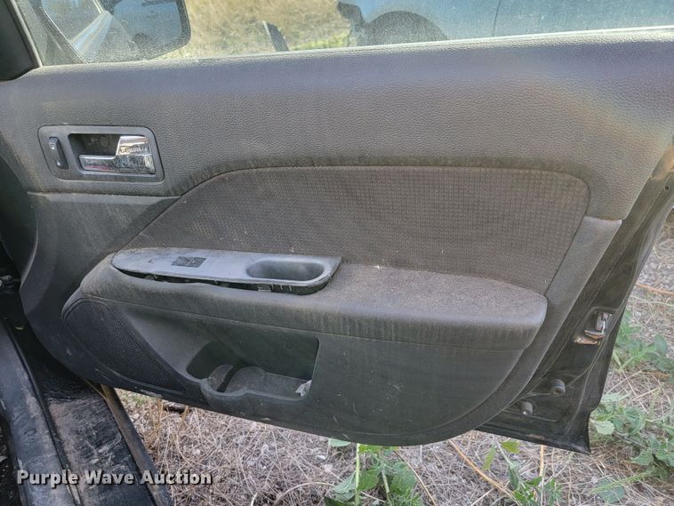 image for item LO9104 2007 Ford Fusion SE