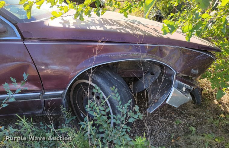 image for item LO9105 1989 Buick LeSabre