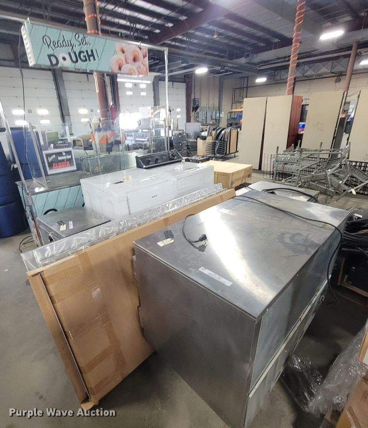 image for item LO9172 Restaurant equipment