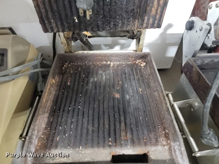 image for item LO9172 Restaurant equipment