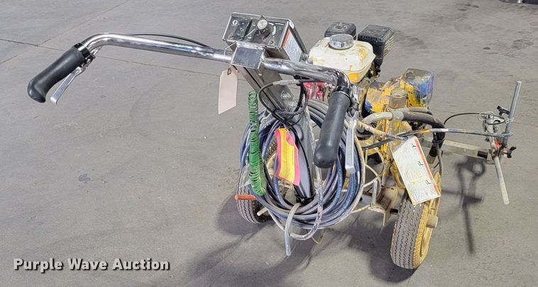 image for item LO9179 Graco Line Lazer 3400  paint sprayer