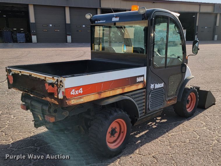image for item LO9214 2012 Bobcat Toolcat 5600  utility vehicle