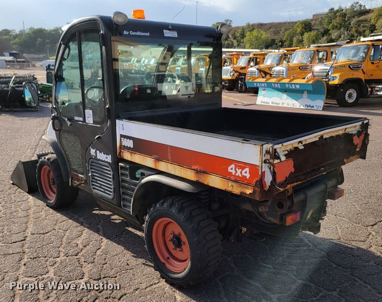 image for item LO9214 2012 Bobcat Toolcat 5600  utility vehicle