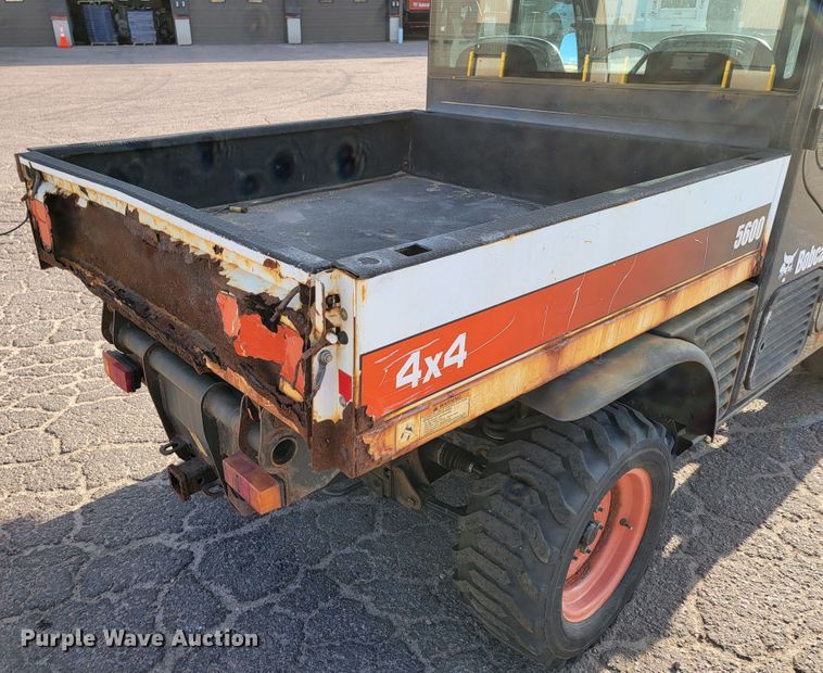 image for item LO9214 2012 Bobcat Toolcat 5600  utility vehicle