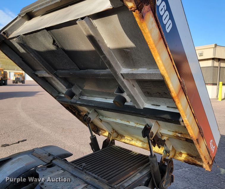 image for item LO9214 2012 Bobcat Toolcat 5600  utility vehicle