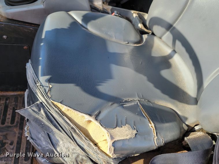 image for item LO9214 2012 Bobcat Toolcat 5600  utility vehicle