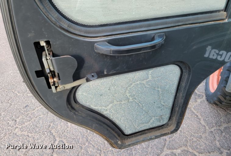 image for item LO9214 2012 Bobcat Toolcat 5600  utility vehicle