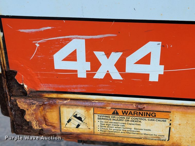 image for item LO9214 2012 Bobcat Toolcat 5600  utility vehicle