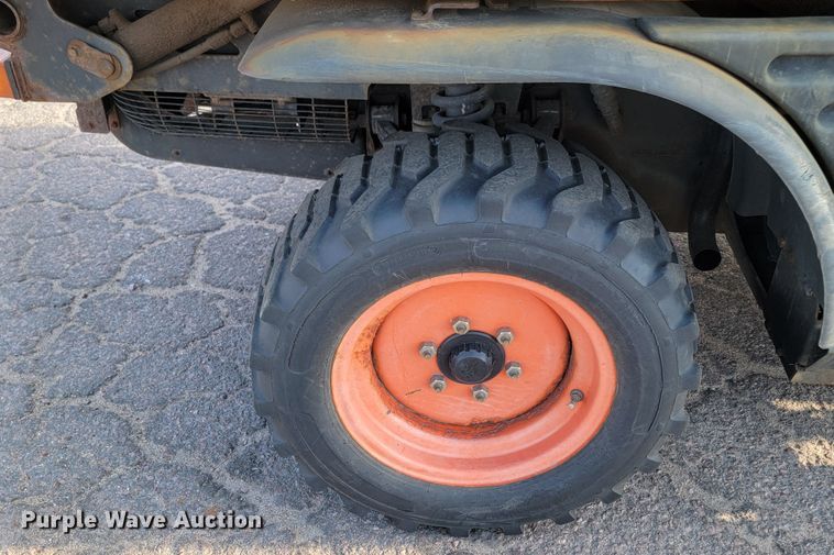 image for item LO9214 2012 Bobcat Toolcat 5600  utility vehicle