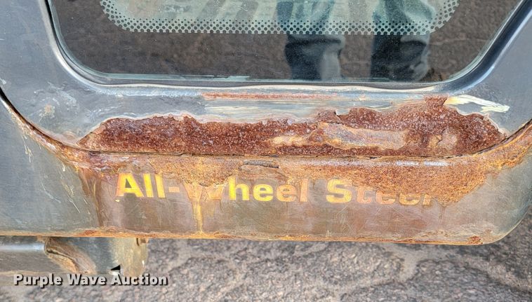 image for item LO9214 2012 Bobcat Toolcat 5600  utility vehicle