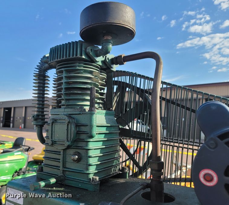 image for item LO9222 Rol-air  air compressor