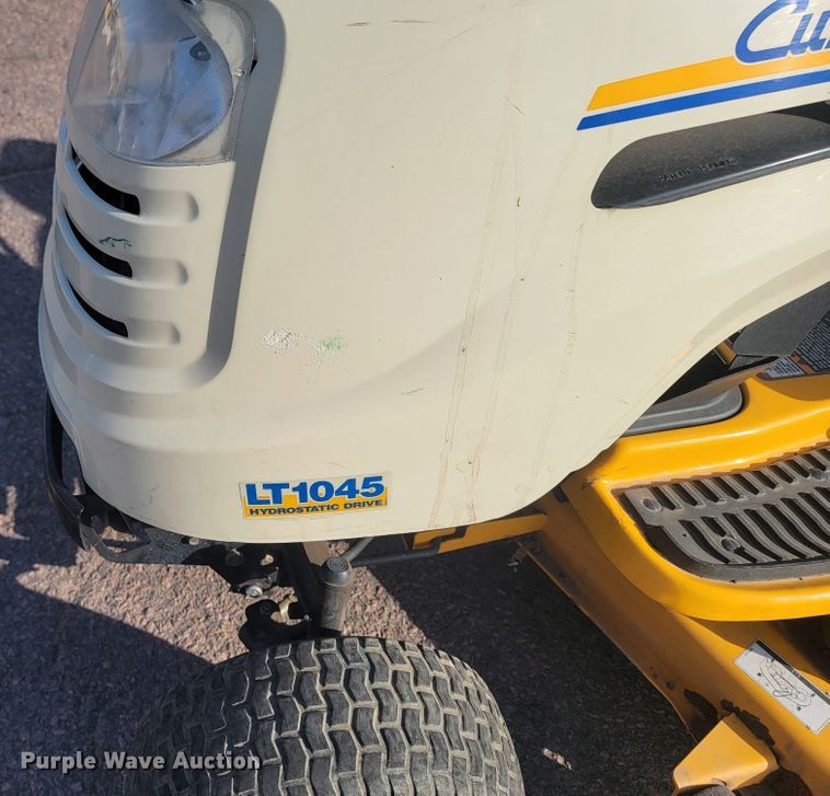 image for item LO9227 Cub Cadet LT1045  lawn mower