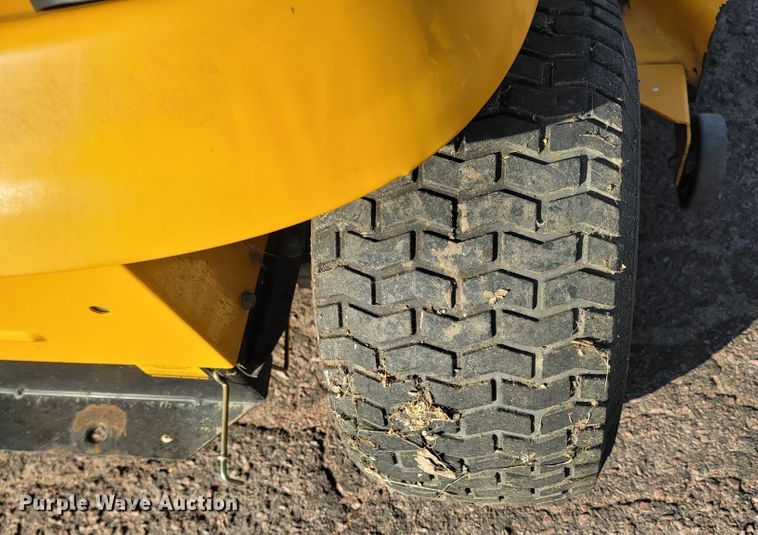 image for item LO9227 Cub Cadet LT1045  lawn mower
