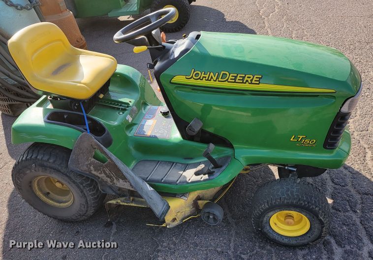image for item LO9230 John Deere LT150  lawn mower